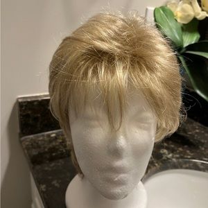 Synthetic wig (NEW)